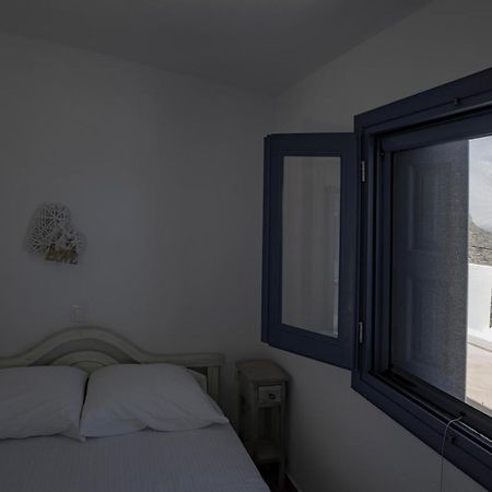 Thea Menetes Lejlighed Menetaí Eksteriør billede